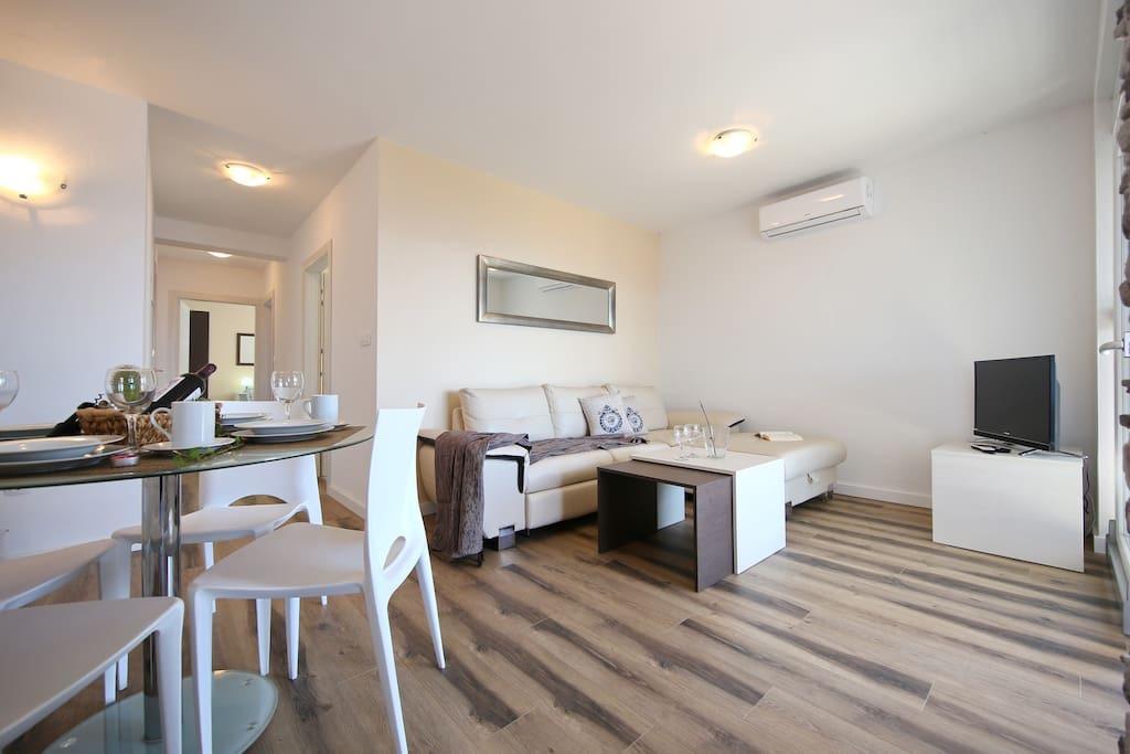 Oleandra Apartments Drage Luaran gambar